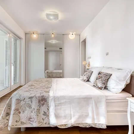 Apartment Dvori Lapad 2 Direct Sea View *